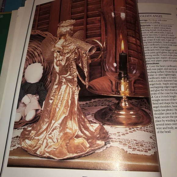 Family Circle Christmas Treasury 1991 Book by Carol A. Guasti-preloved - Picture 5 of 10